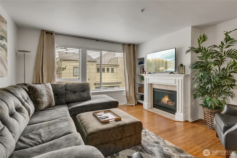 Property photo for 559 McGraw Street #201, Seattle photo 7