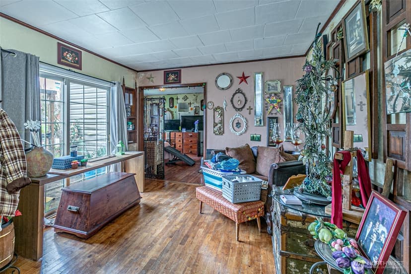 Property photo for 10424 48th Avenue E, Tacoma photo 9