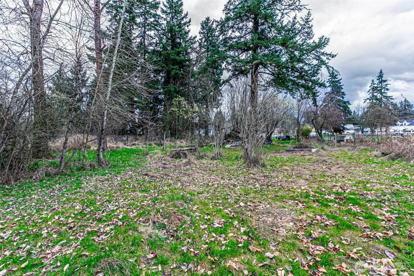 Property photo for 10424 48th Avenue E, Tacoma photo 23