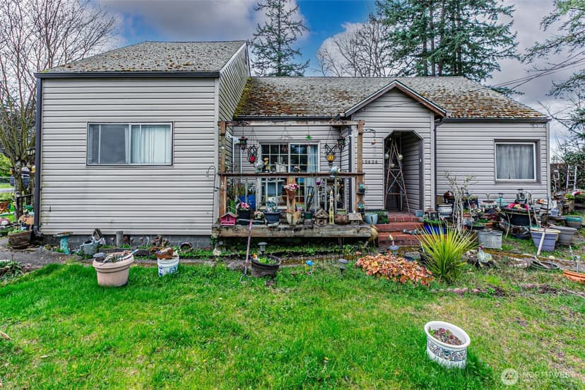 Property photo for 10424 48th Avenue E, Tacoma