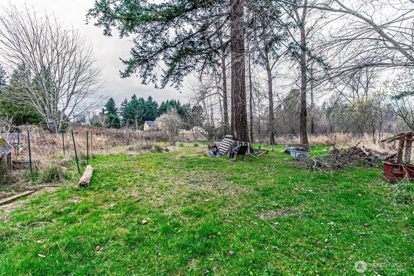 Property photo for 10424 48th Avenue E, Tacoma photo 24