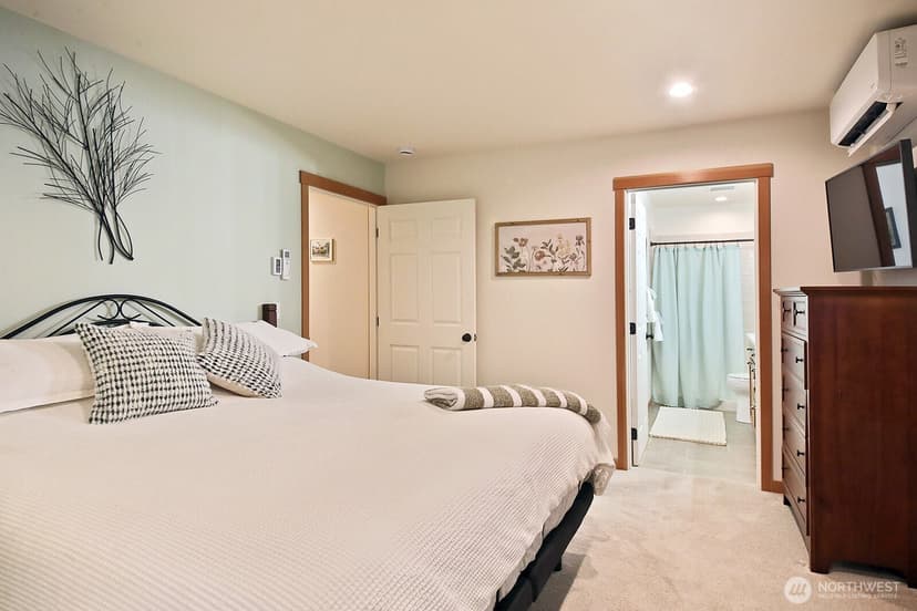 Property photo for 2903 Hi Crest Road, Langley photo 15