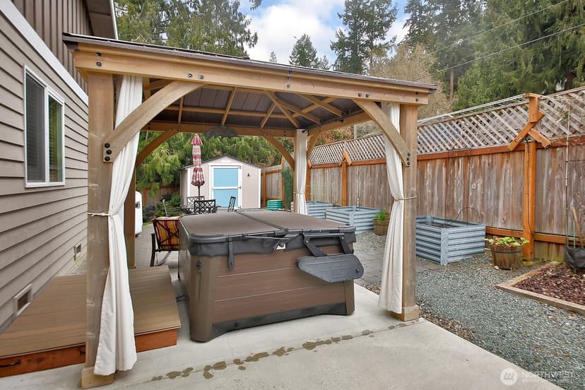 Property photo for 2903 Hi Crest Road, Langley photo 22