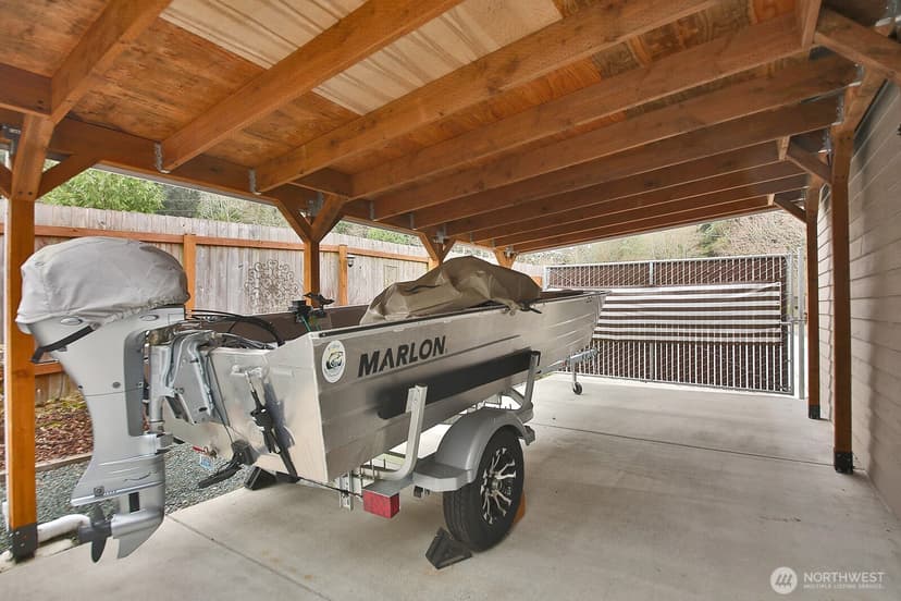 Property photo for 2903 Hi Crest Road, Langley photo 23