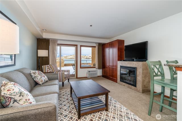 Property photo for 322 W Woodin Avenue #512, Chelan photo 5