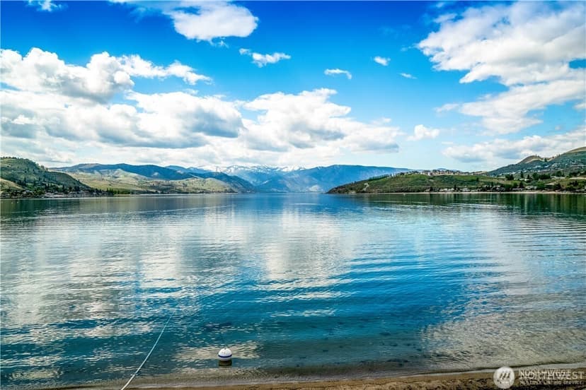 Property photo for 322 W Woodin Avenue #512, Chelan photo 9