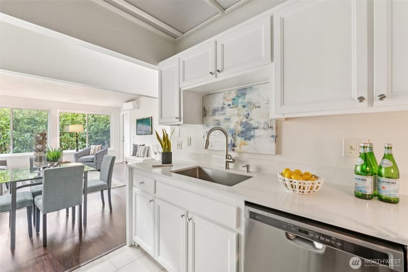 Property photo for 12567 35th Avenue NE #204, Seattle photo 8