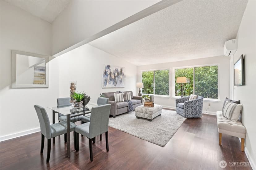 Property photo for 12567 35th Avenue NE #204, Seattle photo 6