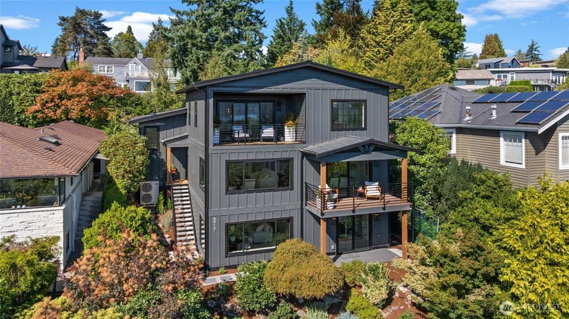 Property photo for 6917 57th Avenue NE, Seattle