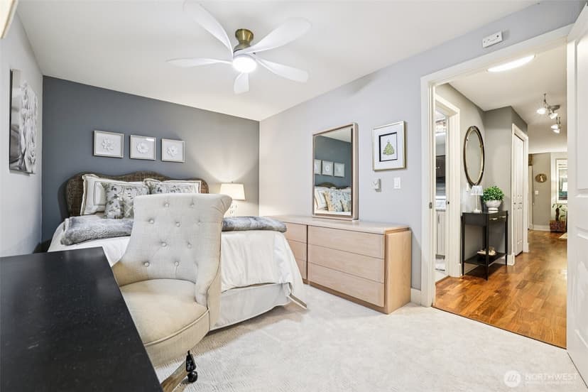 Property photo for 11060 NE 33rd Place #E3, Bellevue photo 16