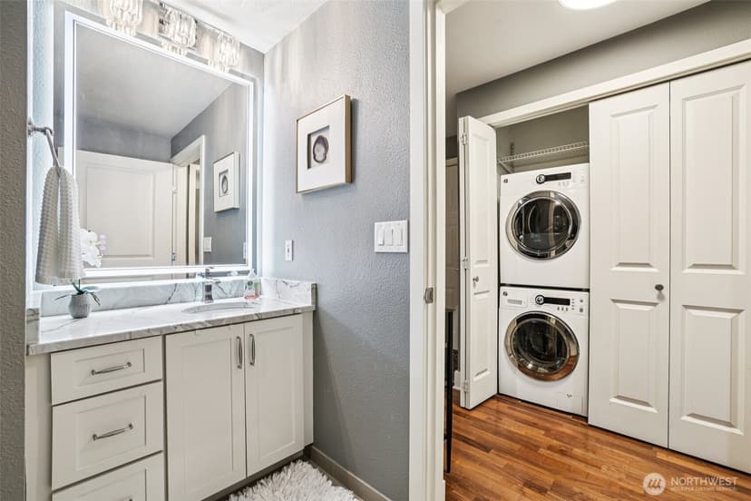 Property photo for 11060 NE 33rd Place #E3, Bellevue photo 21