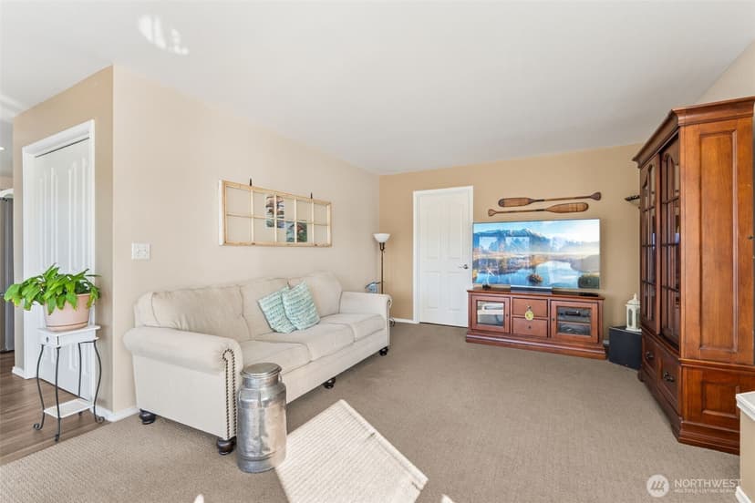 Property photo for 385 Eagle Nest Court SE, Ocean Shores photo 17