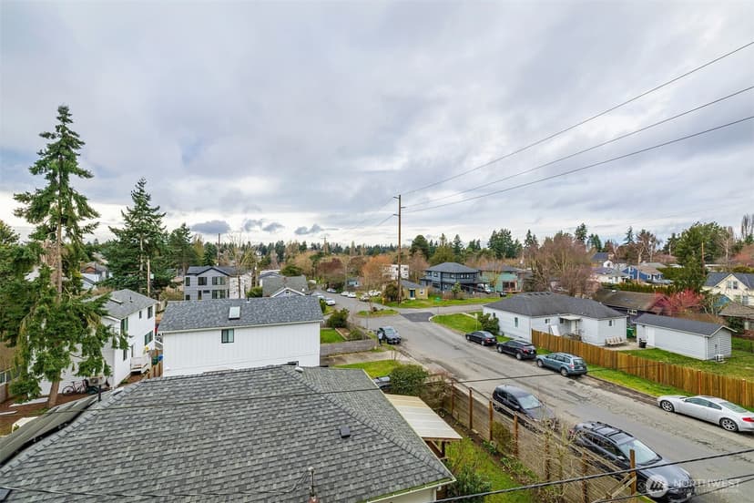 Property photo for 8745 Greenwood Avenue N #314, Seattle photo 7