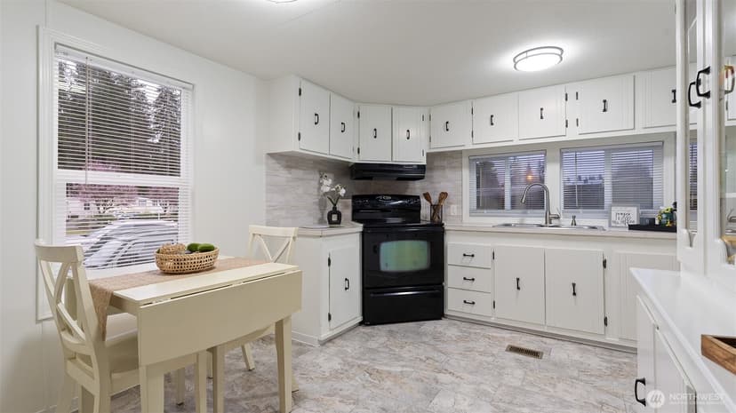 Property photo for 11622 Silver Lake Rd #20B, Everett photo 7