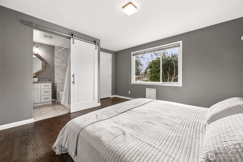 Property photo for 9036 Dalwood Road SW, Lakewood photo 18