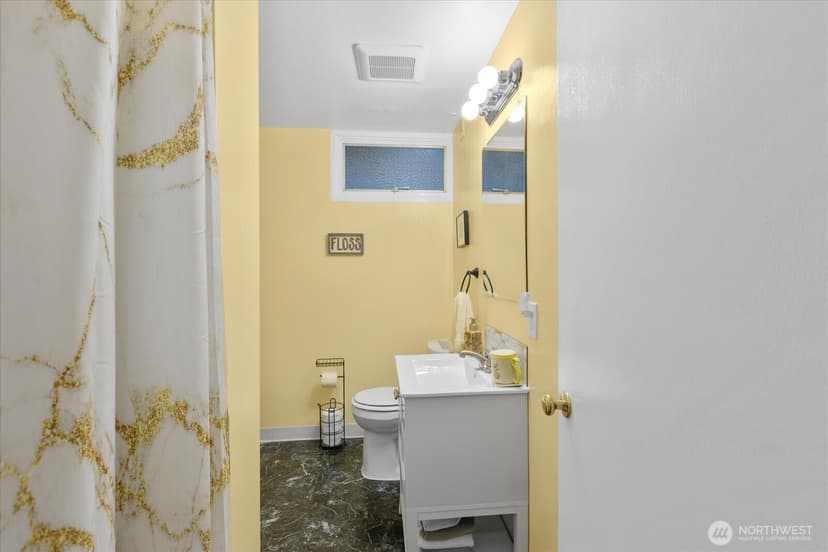 Property photo for 1501 52nd Street SE #1, Everett photo 20
