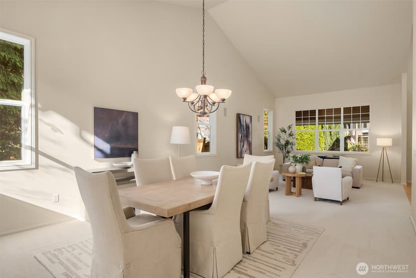Property photo for 10647 Woodhaven Lane, Bellevue photo 5