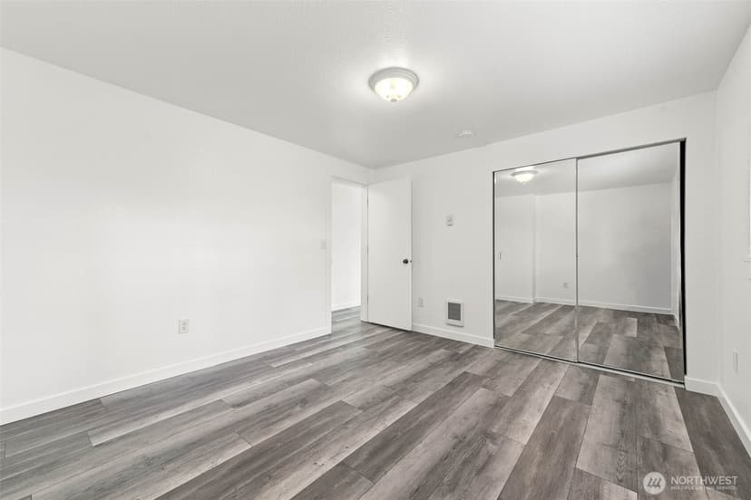 Property photo for 5 W Shore Avenue SW, Lakewood photo 24