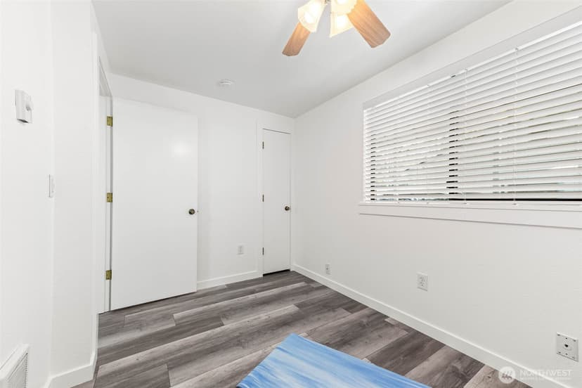 Property photo for 5 W Shore Avenue SW, Lakewood photo 20