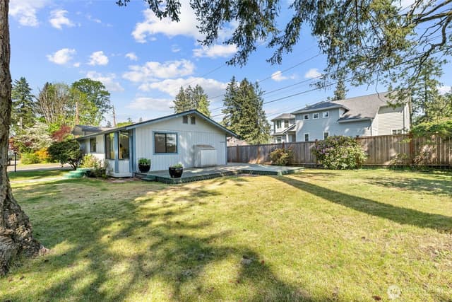 Property photo for 5 W Shore Avenue SW, Lakewood photo 4