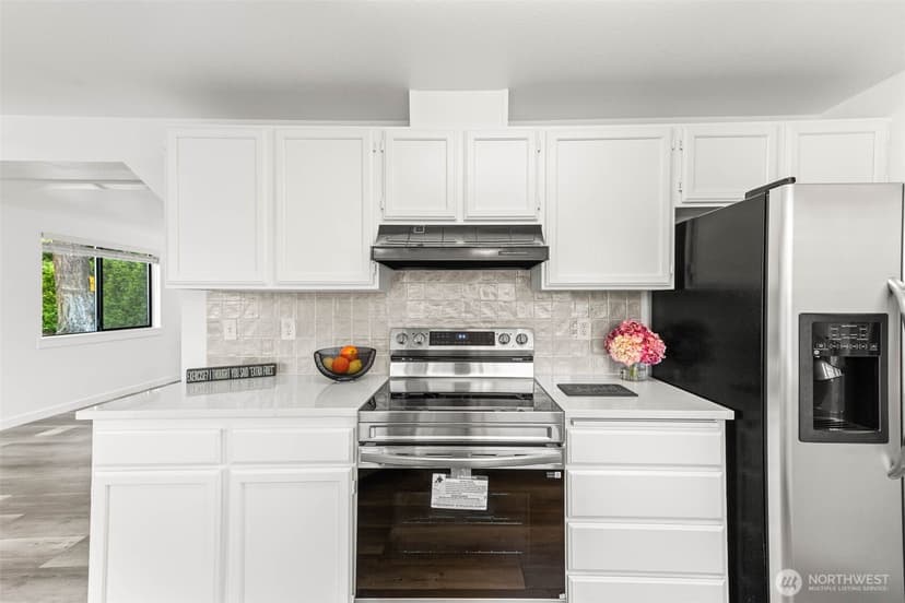 Property photo for 5 W Shore Avenue SW, Lakewood photo 13