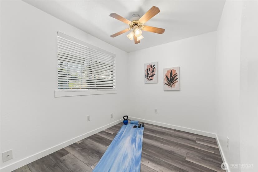Property photo for 5 W Shore Avenue SW, Lakewood photo 19