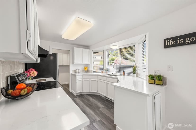 Property photo for 5 W Shore Avenue SW, Lakewood photo 12