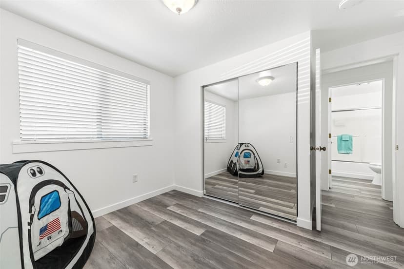 Property photo for 5 W Shore Avenue SW, Lakewood photo 22