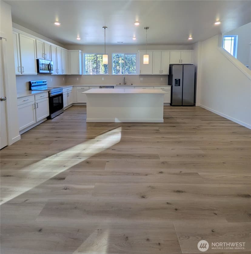 Property photo for 11824 17th Street SE #2-27, Lake Stevens photo 4