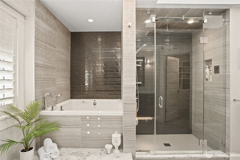 Property photo for 8612 SE 36th Street, Mercer Island photo 19