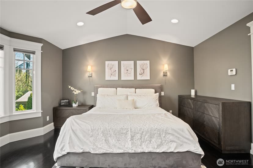 Property photo for 8612 SE 36th Street, Mercer Island photo 15