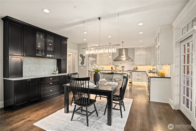 Property photo for 8612 SE 36th Street, Mercer Island photo 6