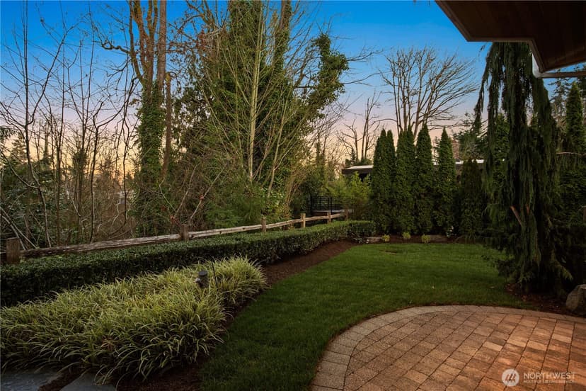 Property photo for 8612 SE 36th Street, Mercer Island photo 31