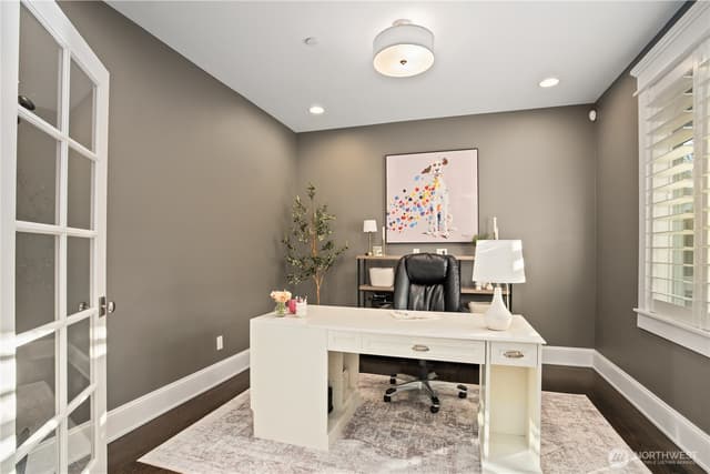 Property photo for 8612 SE 36th Street, Mercer Island photo 3
