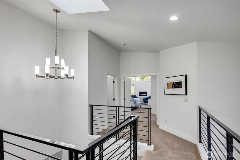 Property photo for 11421 NE 88th Street, Kirkland photo 17
