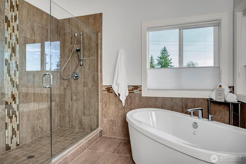Property photo for 11421 NE 88th Street, Kirkland photo 22