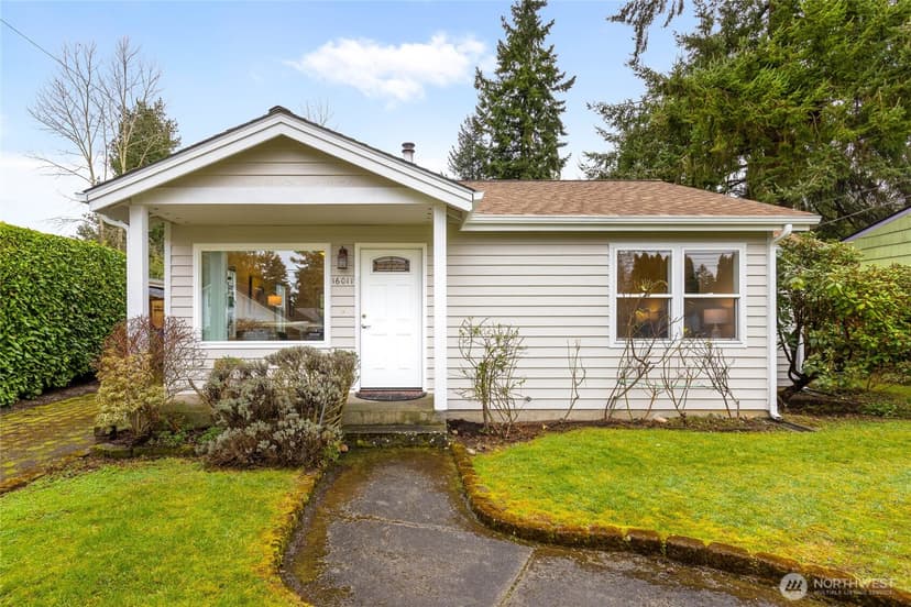 Property photo for 16011 27th Avenue NE, Shoreline photo 2