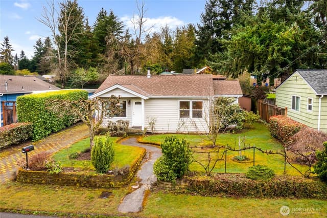 Property photo for 16011 27th Avenue NE, Shoreline