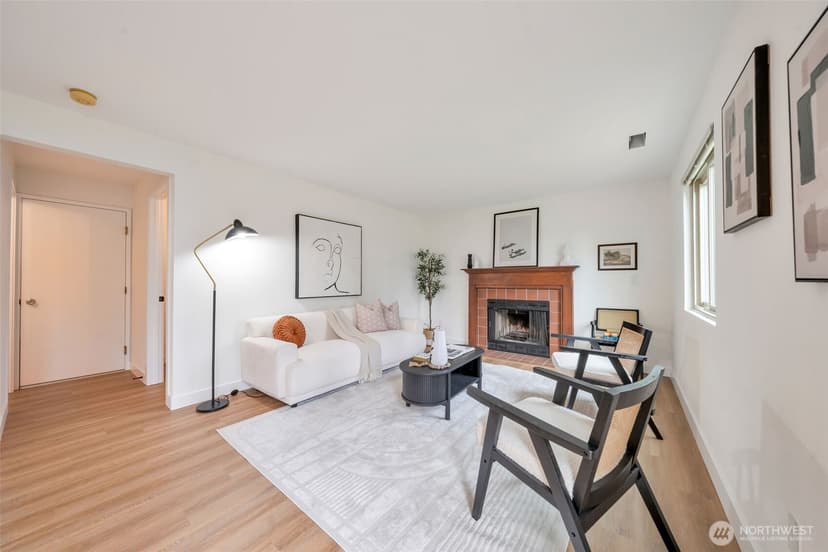 Property photo for 953 Field Avenue NE, Renton photo 11