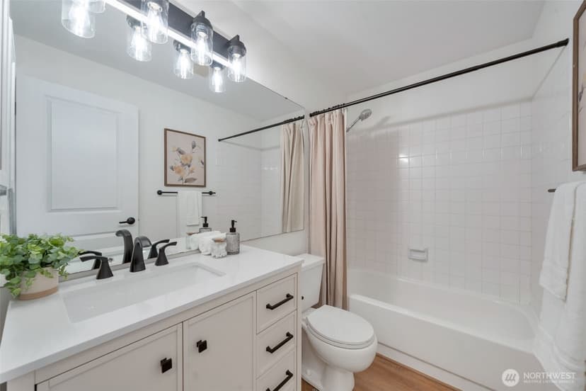 Property photo for 953 Field Avenue NE, Renton photo 15