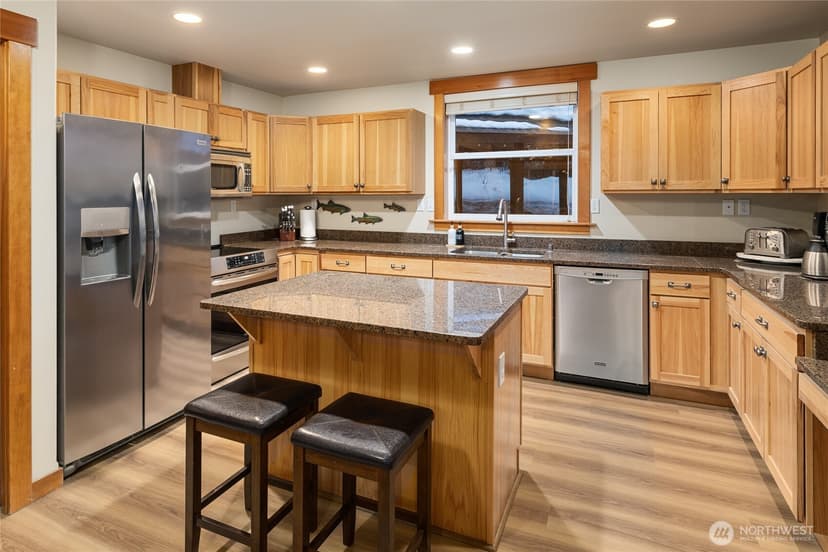 Property photo for 261 Tiger Lily Lane, Ronald photo 8