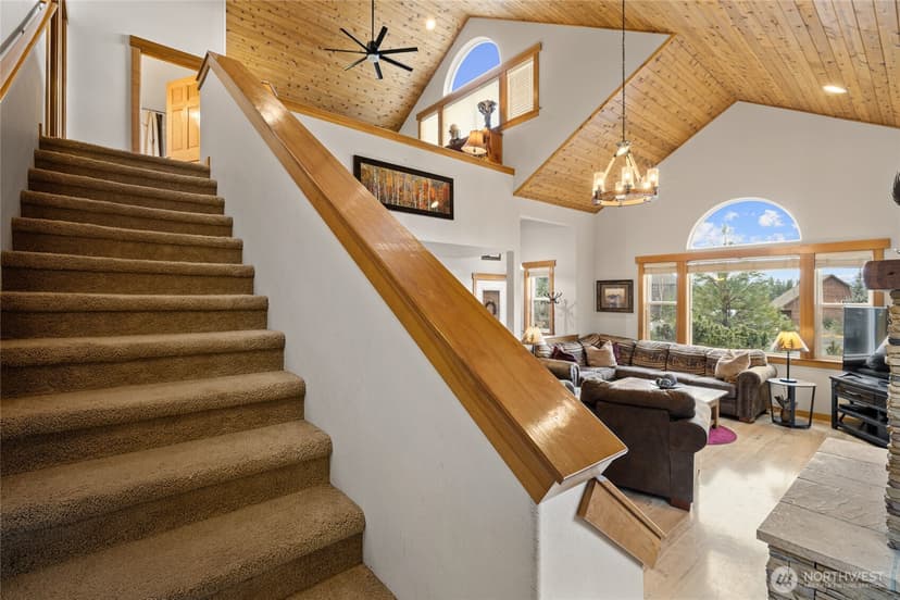 Property photo for 261 Tiger Lily Lane, Ronald photo 16