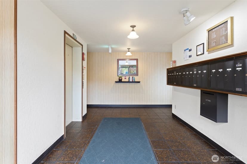 Property photo for 2625 13th Avenue W #302, Seattle photo 27