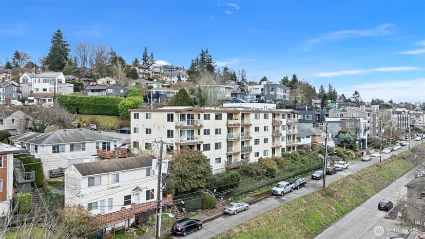 Property photo for 2625 13th Avenue W #302, Seattle photo 26