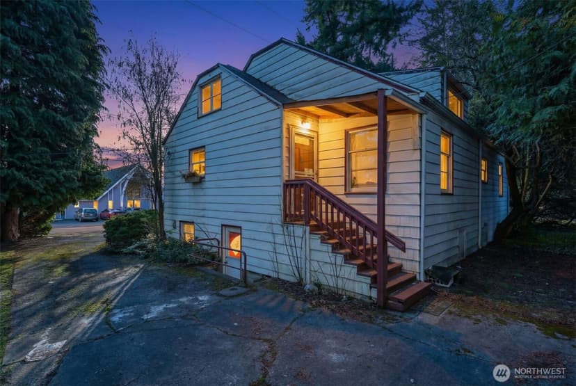 Property photo for 104 NE 120th Street, Seattle photo 5