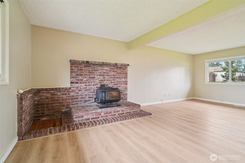 Property photo for 22404 58th Avenue W, Mountlake Terrace photo 7