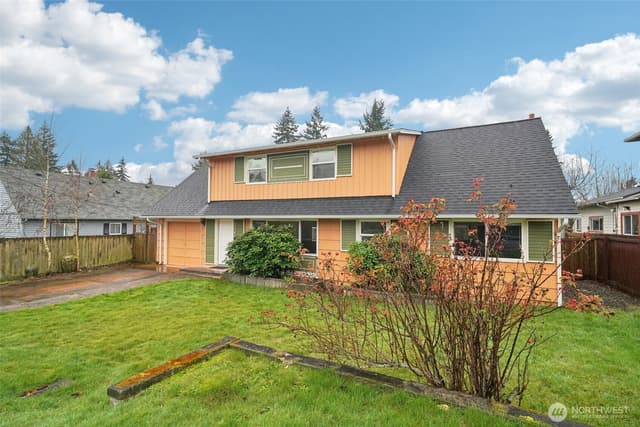 Property photo for 22404 58th Avenue W, Mountlake Terrace photo 3