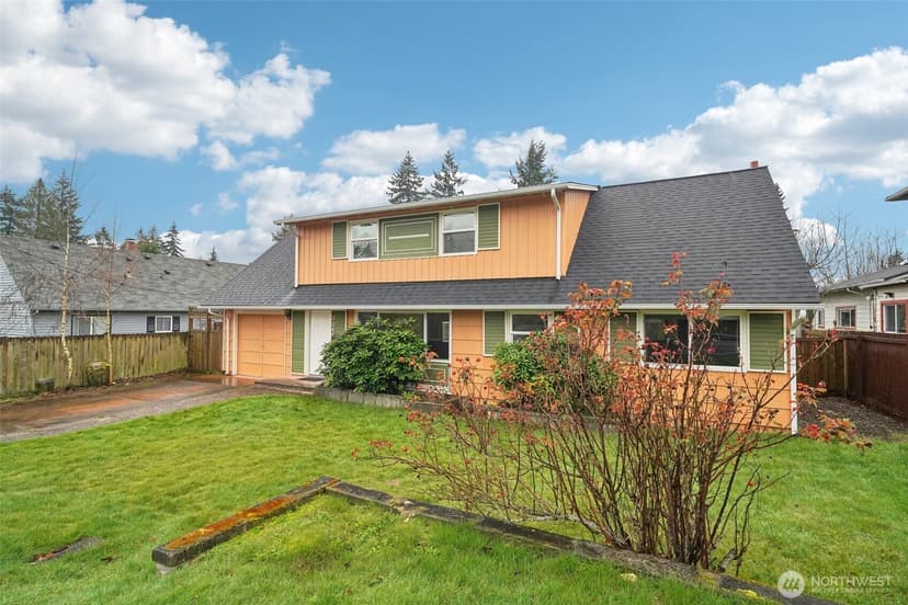 Property photo for 22404 58th Avenue W, Mountlake Terrace photo 3