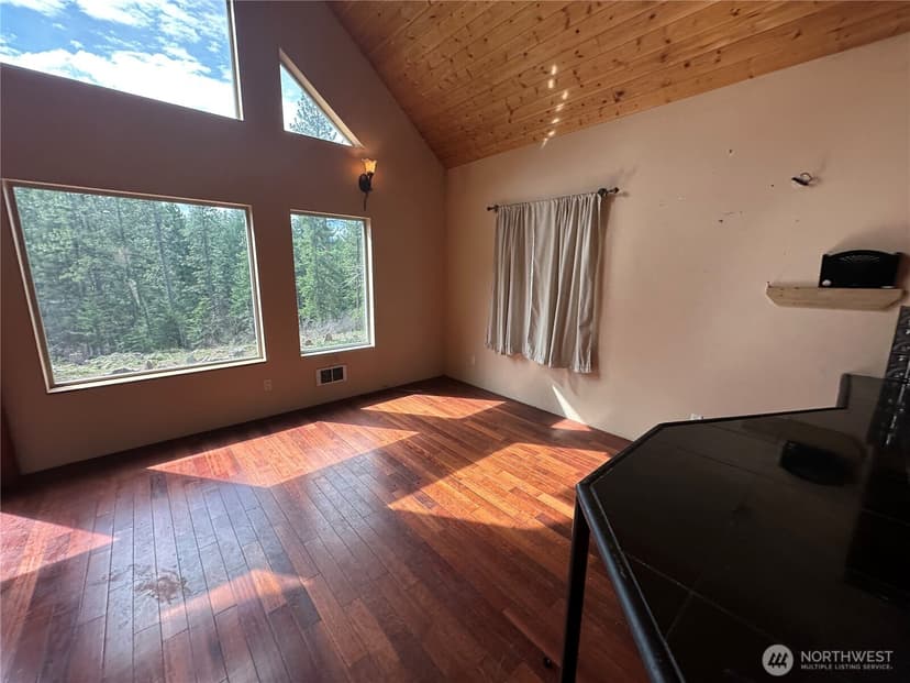 Property photo for 170 Morel Road, Ronald photo 15