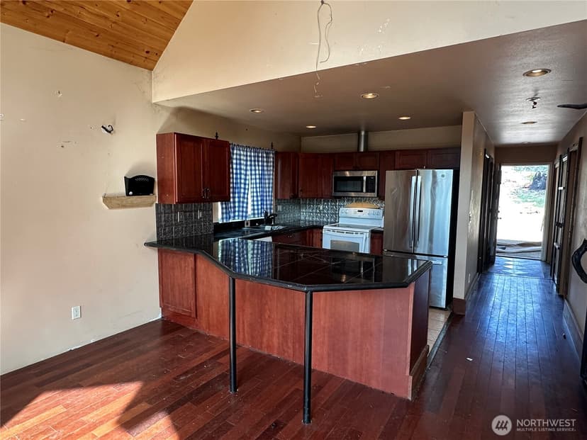 Property photo for 170 Morel Road, Ronald photo 20